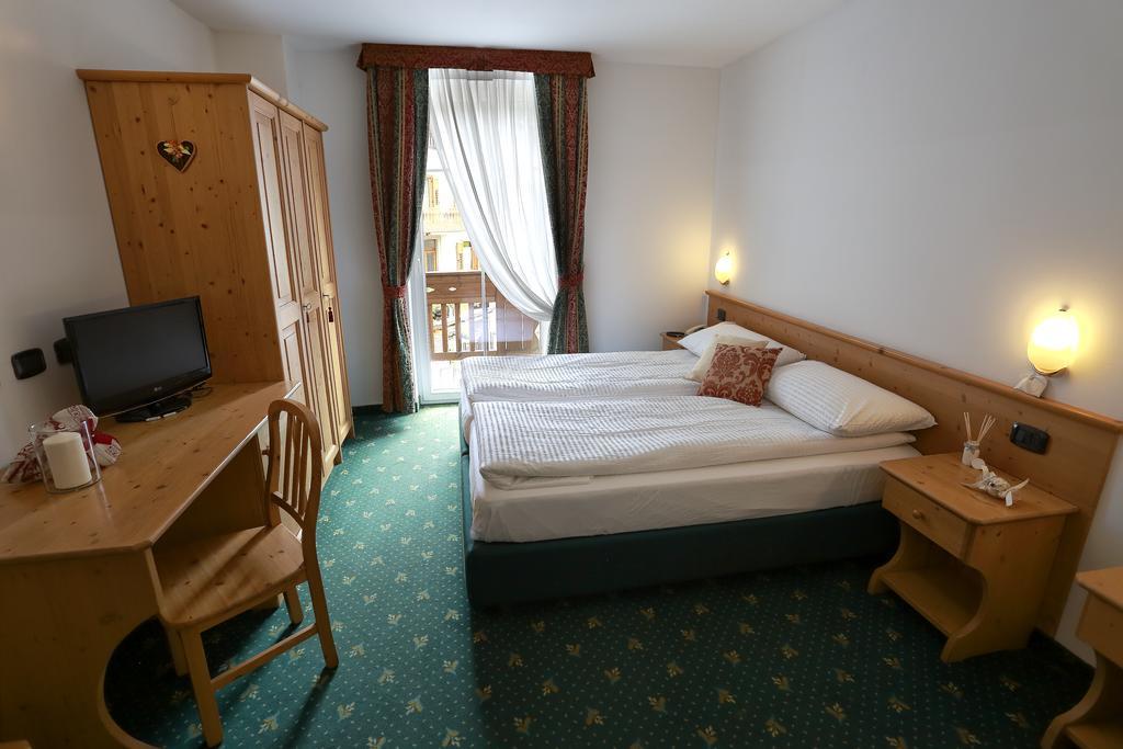 Alp Hotel Dolomiti Димаро Экстерьер фото